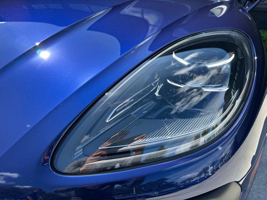 Thumbnail: 2026 Porsche Macan - 13