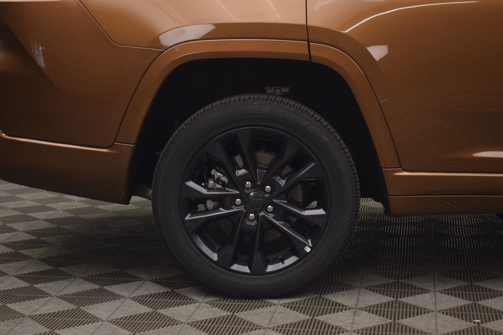 new 2026 Jeep Grand Cherokee L car, priced at $50,772