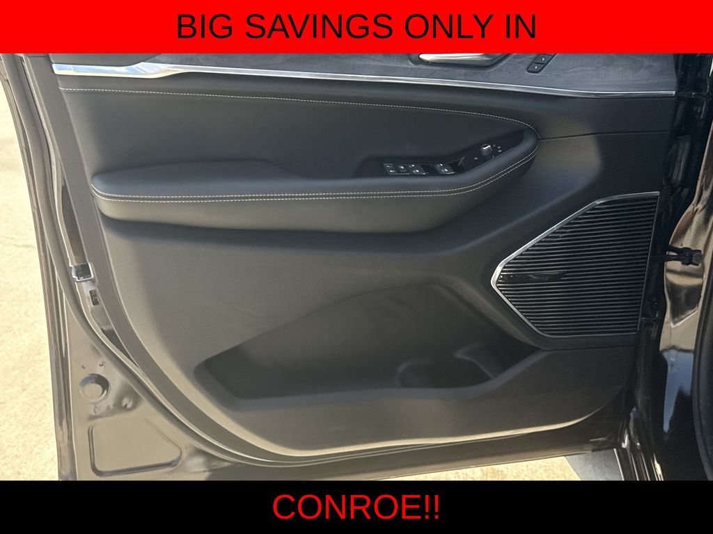 2024 Jeep Grand Cherokee Overland 4xe Black at DeMontrond Gulf Freeway