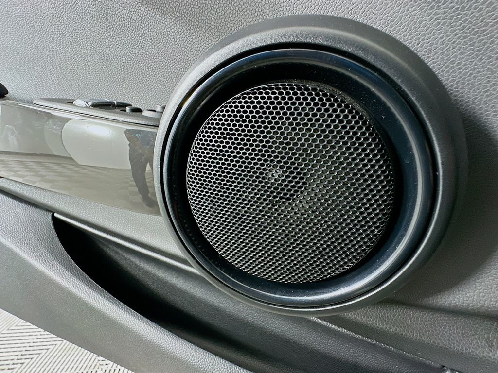 Thumbnail: 2021 MINI Cooper - 18