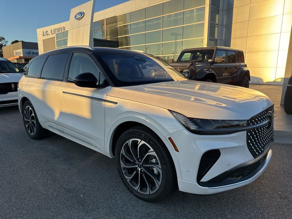 2024 Lincoln Nautilus Reserve