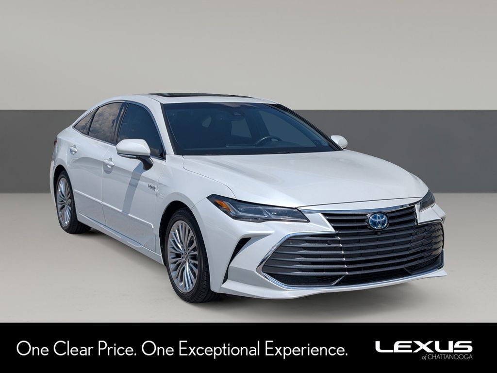 White (Wind Chill Pearl) 2021 Toyota Avalon Hybrid Sedan Front-Wheel Drive Continuously Variable Transmission