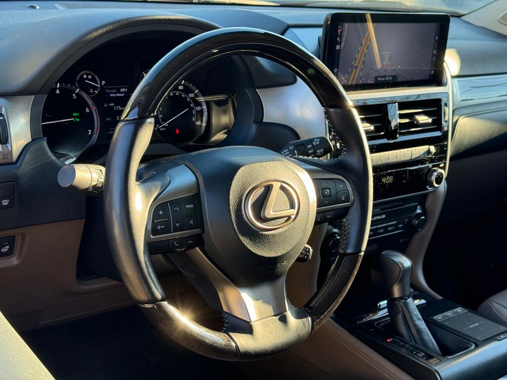 2023 Lexus GX 460 19