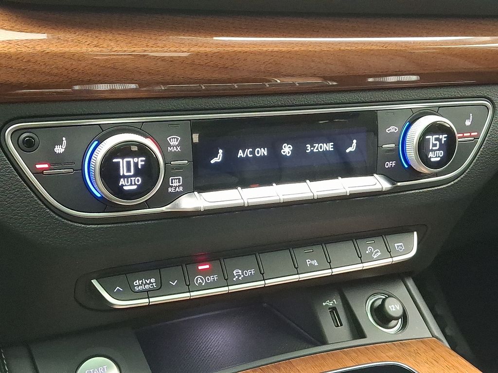 Thumbnail: 2023 Audi Q5 - 16