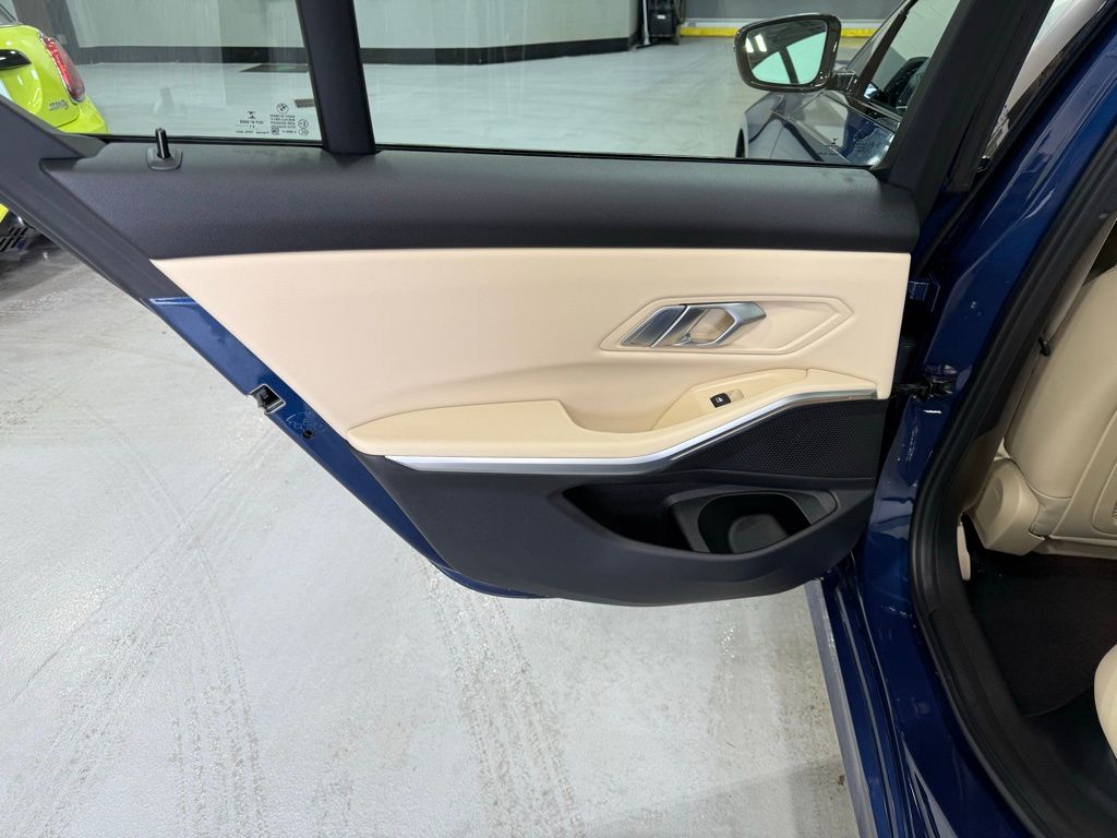 2022 BMW 3 Series 330i xDrive 20