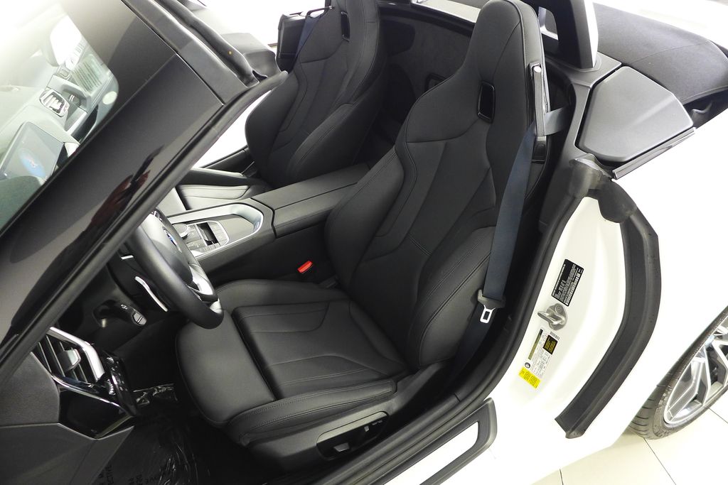 2021 BMW Z4 sDrive30i 24