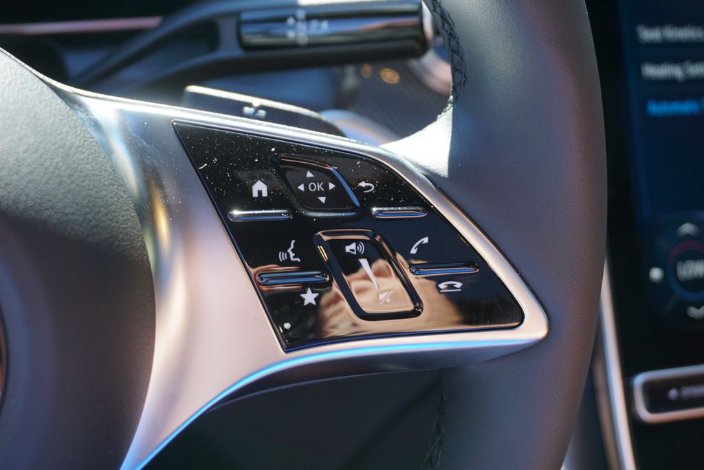 Thumbnail: 2026 Mercedes-Benz GLC - 28