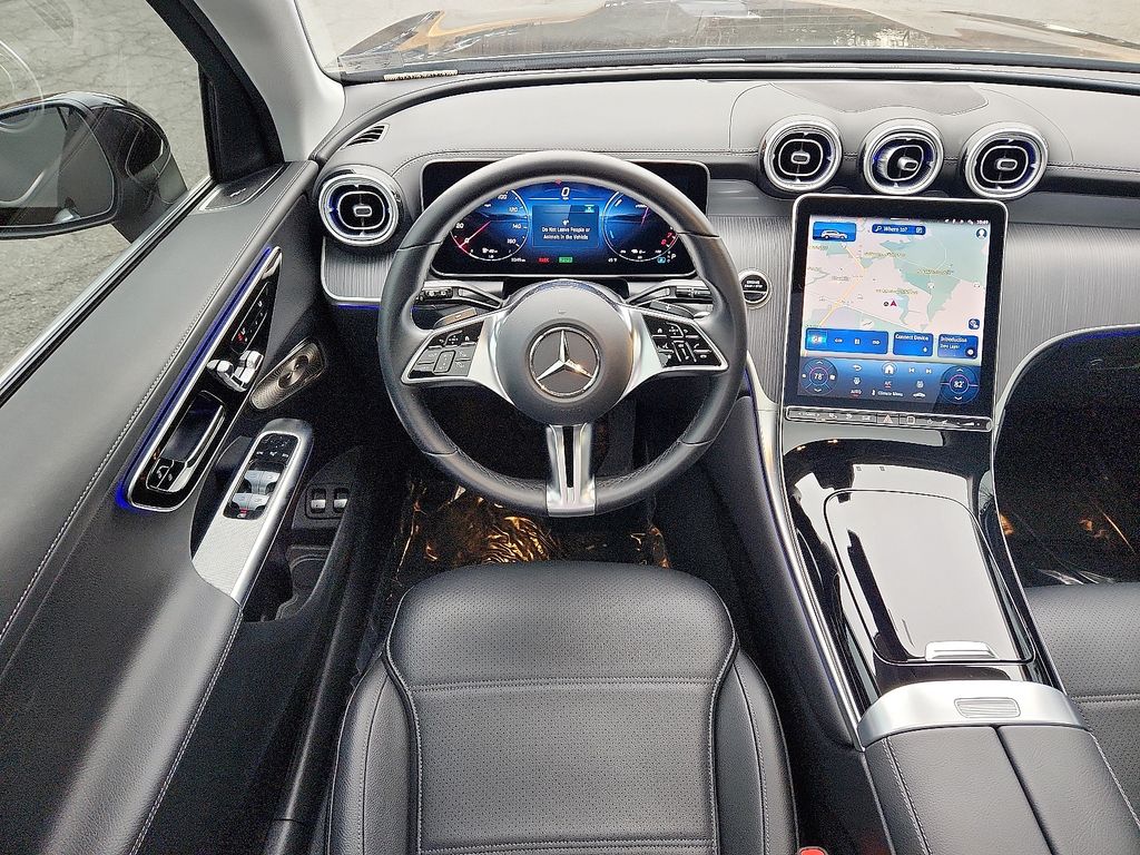 Thumbnail: 2025 Mercedes-Benz GLC - 11