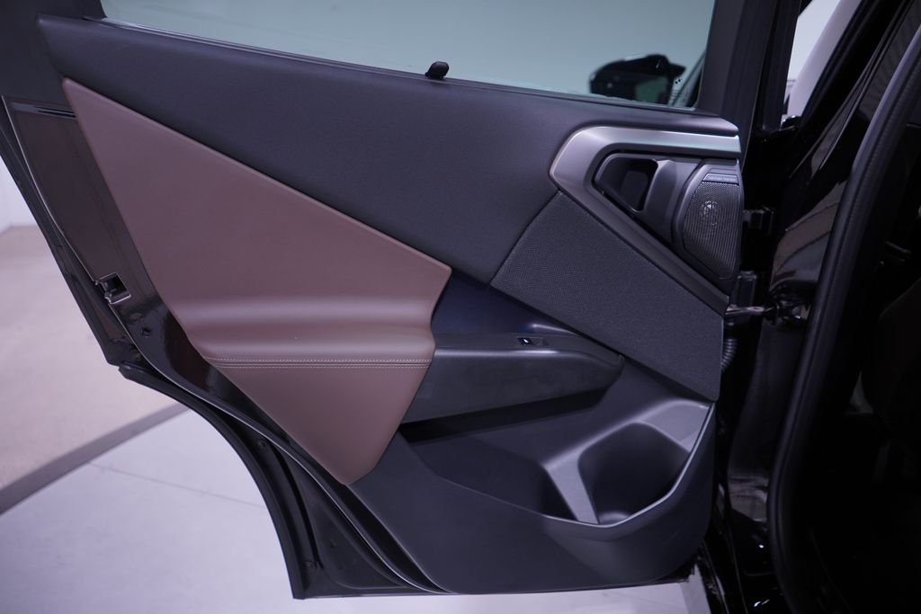 Thumbnail: 2025 BMW X3 - 14