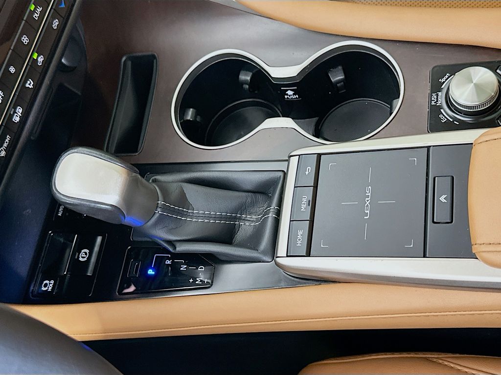 Thumbnail: 2021 Lexus RX - 16