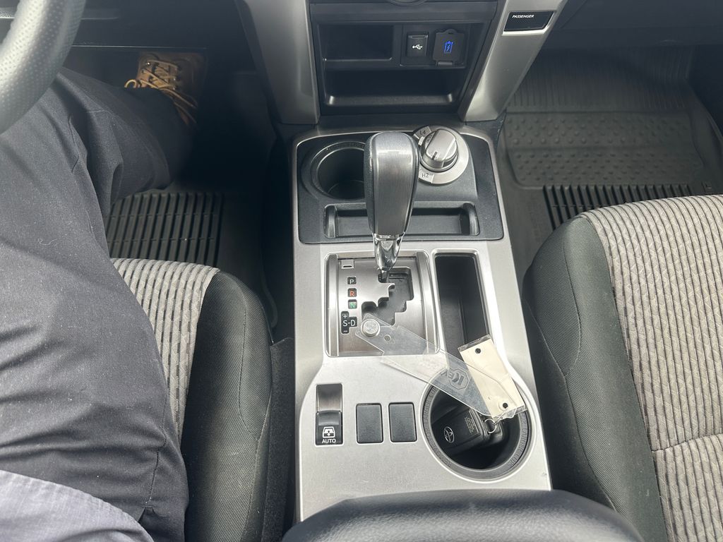 2023 Toyota 4Runner SR5