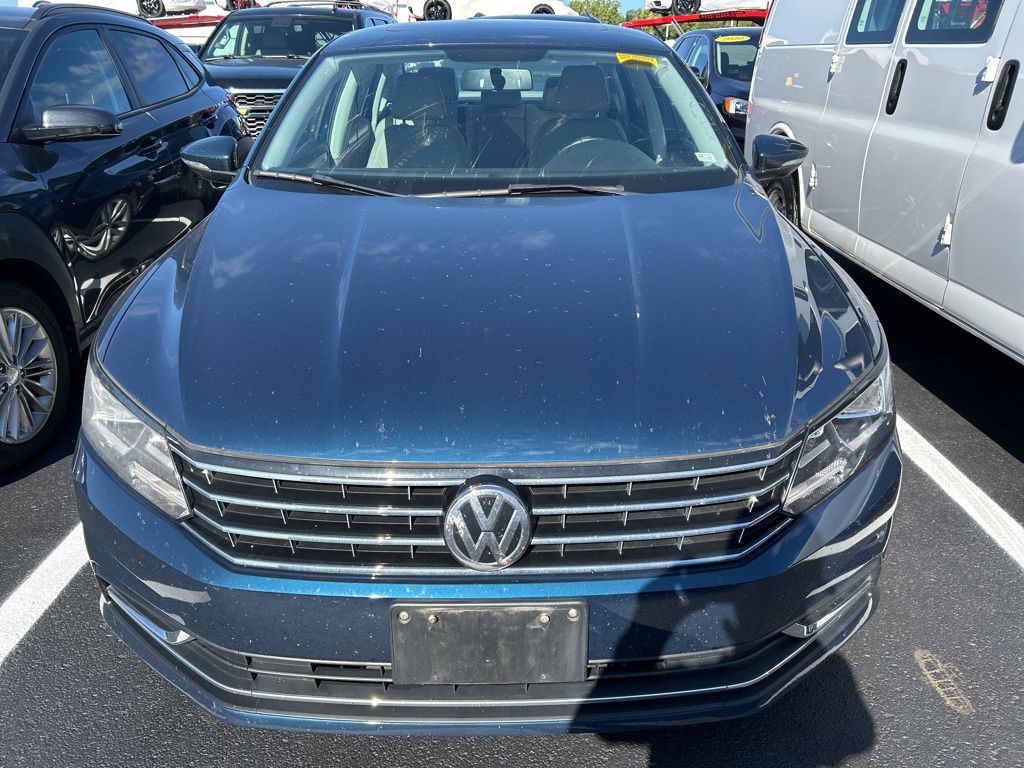 Thumbnail: 2019 Volkswagen Passat - 5