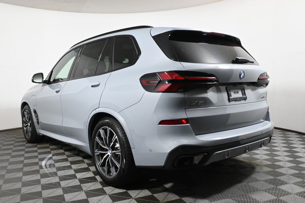Thumbnail: 2026 BMW X5 - 5