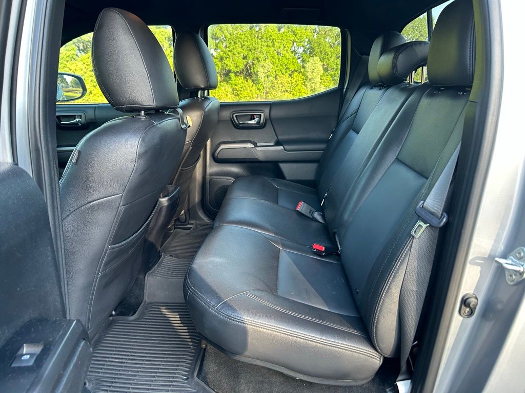 Thumbnail: 2021 Toyota Tacoma - 13
