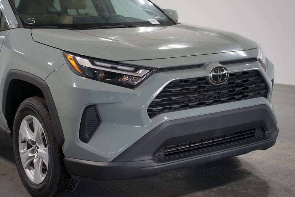 2022 Toyota RAV4 XLE 4