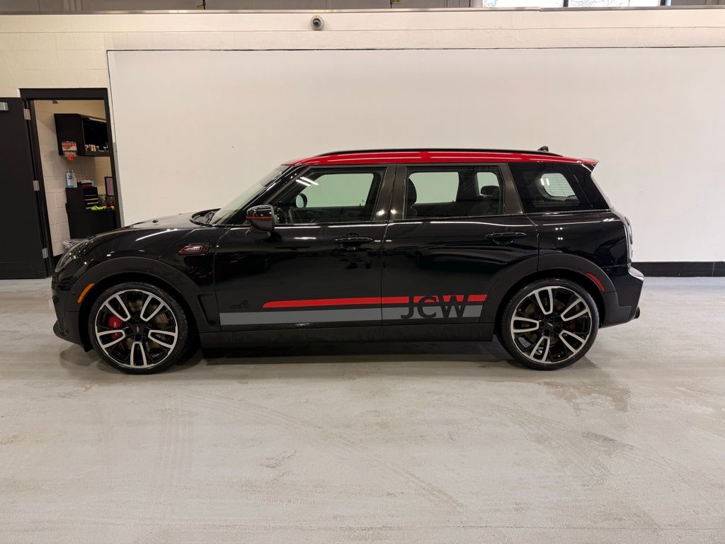 2024 MINI Cooper Clubman John Cooper Works 2