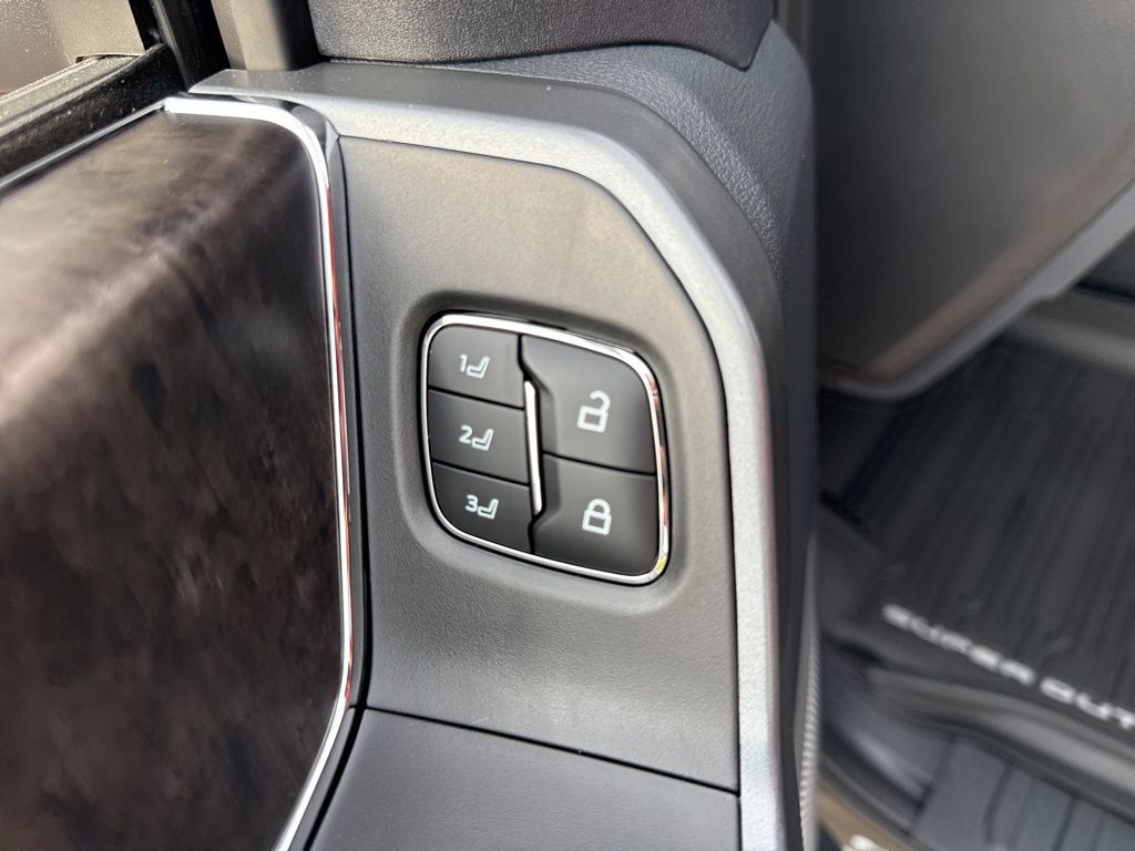 New 2026 Gray Ford Lariat image 10