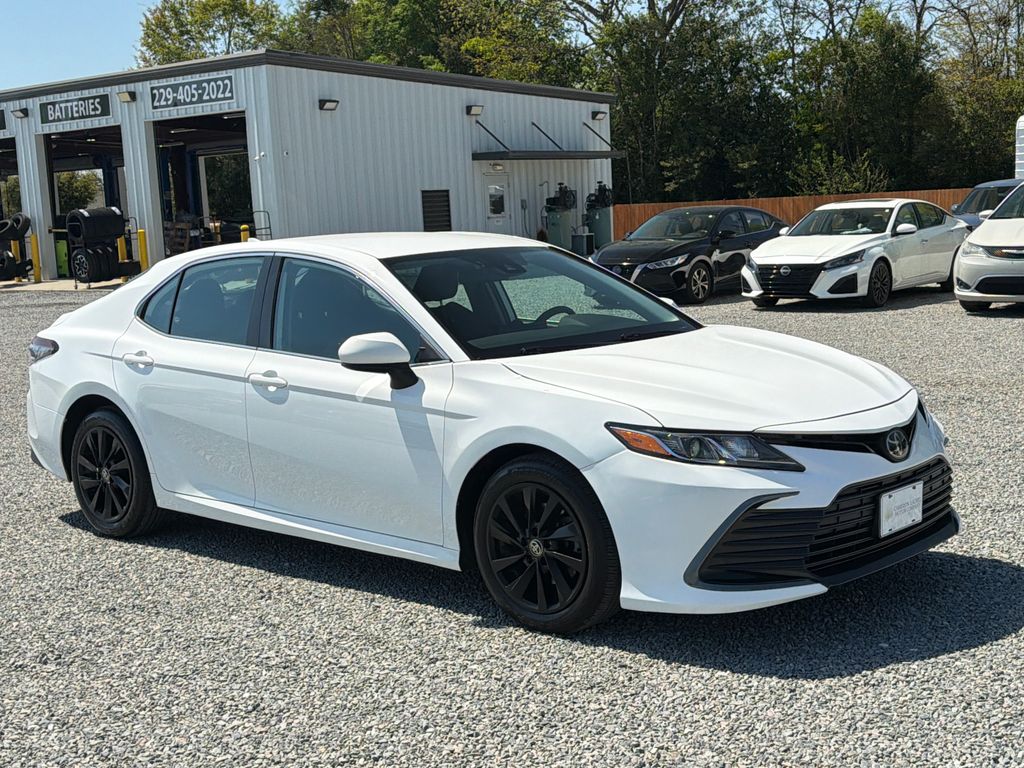 2021 Toyota Camry LE FWD