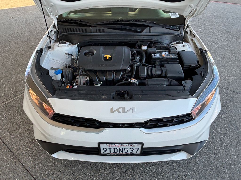 Thumbnail: 2023 Kia Forte - 24