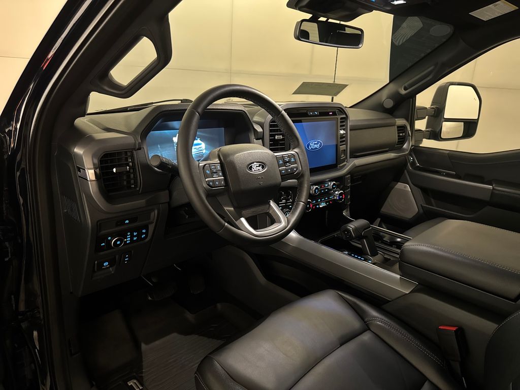 Certified Used 2025 Blue Ford XLT image 5