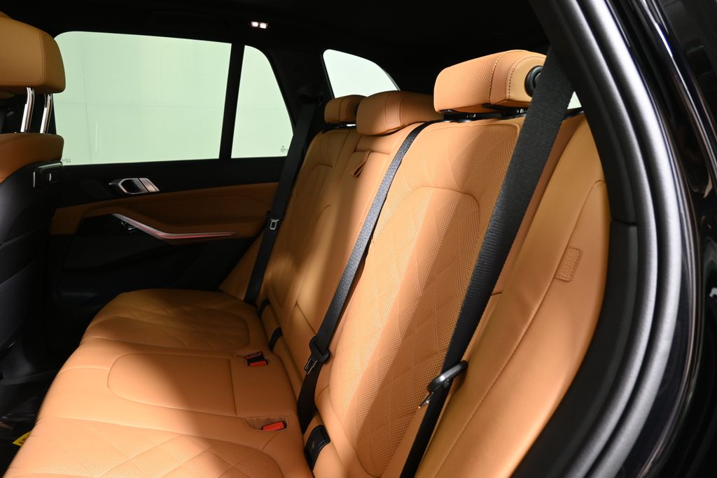Thumbnail: 2026 BMW X5 - 4
