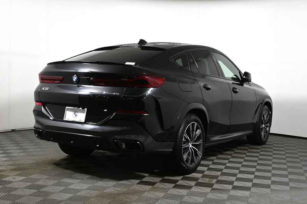 Thumbnail: 2021 BMW X6 - 7