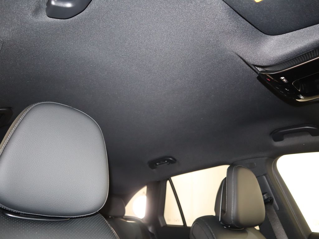 Thumbnail: 2026 Mercedes-Benz GLC - 19