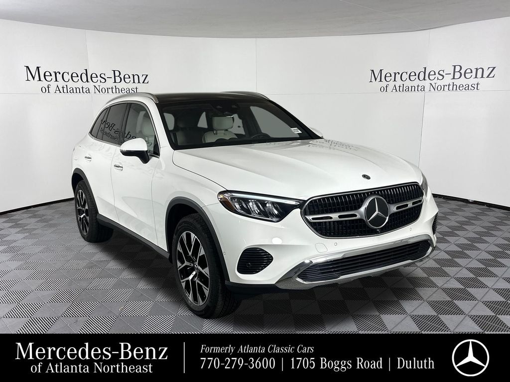Polar White 2026 Mercedes-Benz GLC GLC 350e 4MATIC SUV / Crossover All-Wheel Drive 9-Speed Automatic
