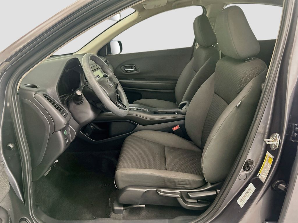 Thumbnail: 2019 Honda HR-V - 17