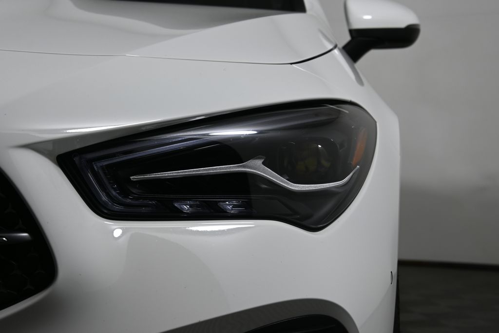 Thumbnail: 2025 Mercedes-Benz CLA - 10