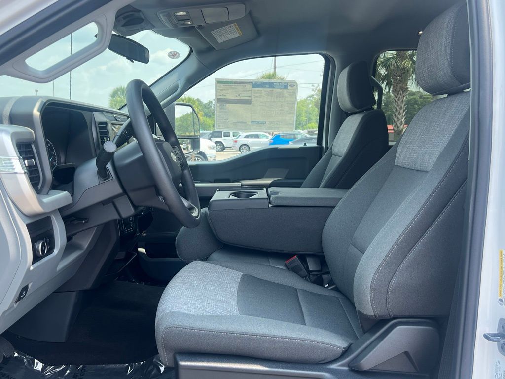 2025 Ford F-350SD XLT - 2