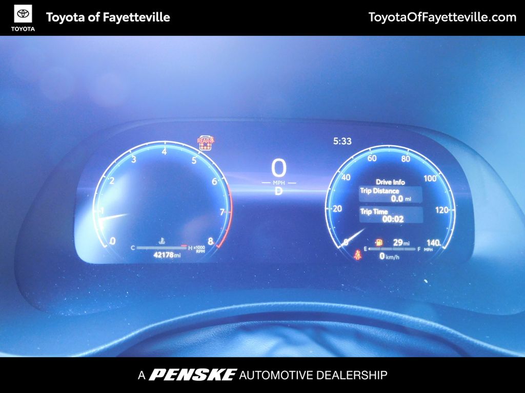 Thumbnail: 2023 Toyota Highlander - 12