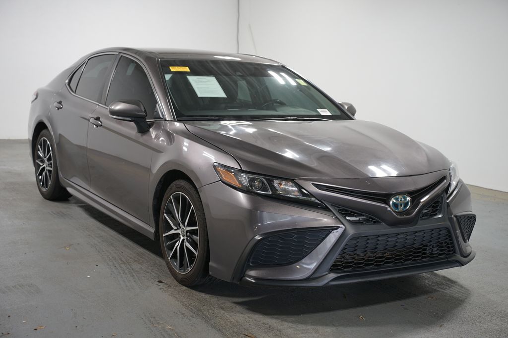 Thumbnail: 2022 Toyota Camry - 3
