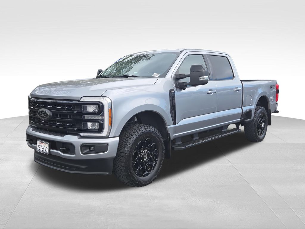Silver Metallic 2023 Ford F-250 Super Duty Lariat Crew Cab 4WD Pickup Truck Four-Wheel Drive Automatic