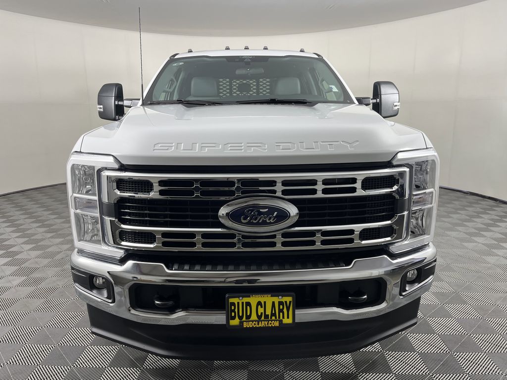 2025 Ford F-350 XL Crew Cab 60 CA 4WD, Scelzi Gooseneck Flatbed 9F0159 for sale #9F0159 - photo 3