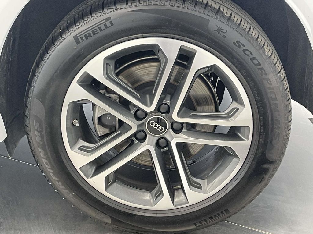 2025 Audi Q5 2.0T Premium White at Audi Porsche Sewickley