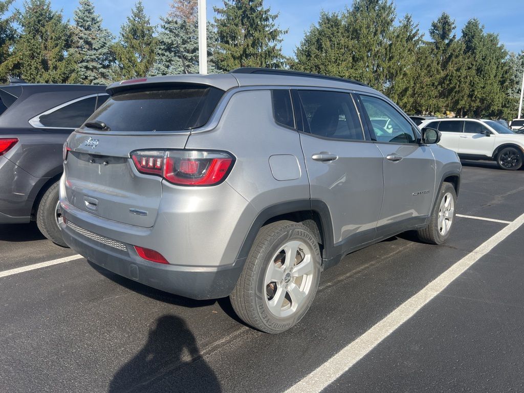 Thumbnail: 2019 Jeep Compass - 3
