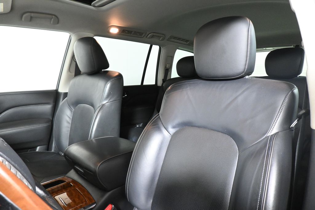 Thumbnail: 2018 INFINITI QX80 - 16