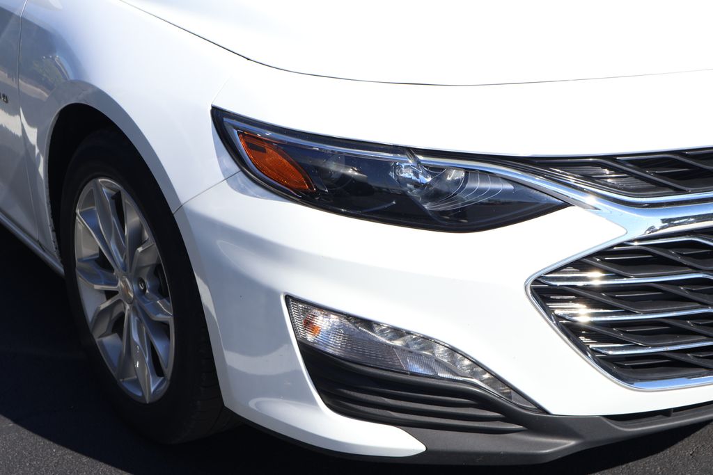Thumbnail: 2024 Chevrolet Malibu - 4