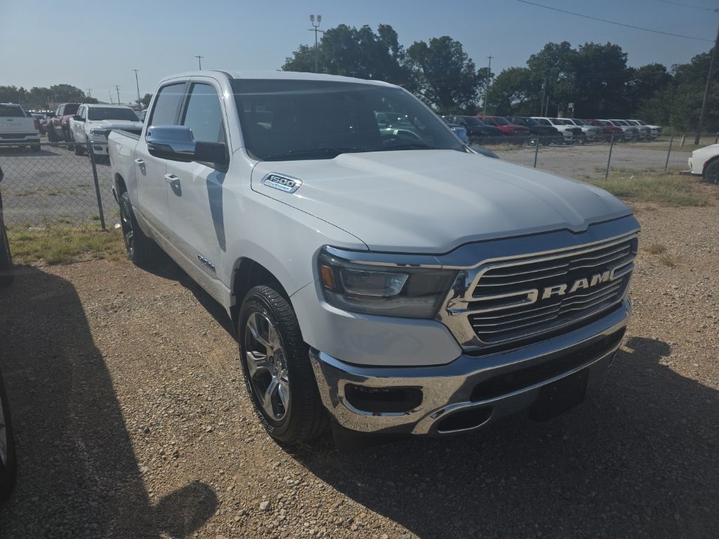 2023 RAM 1500 Laramie Crew Cab 4WD