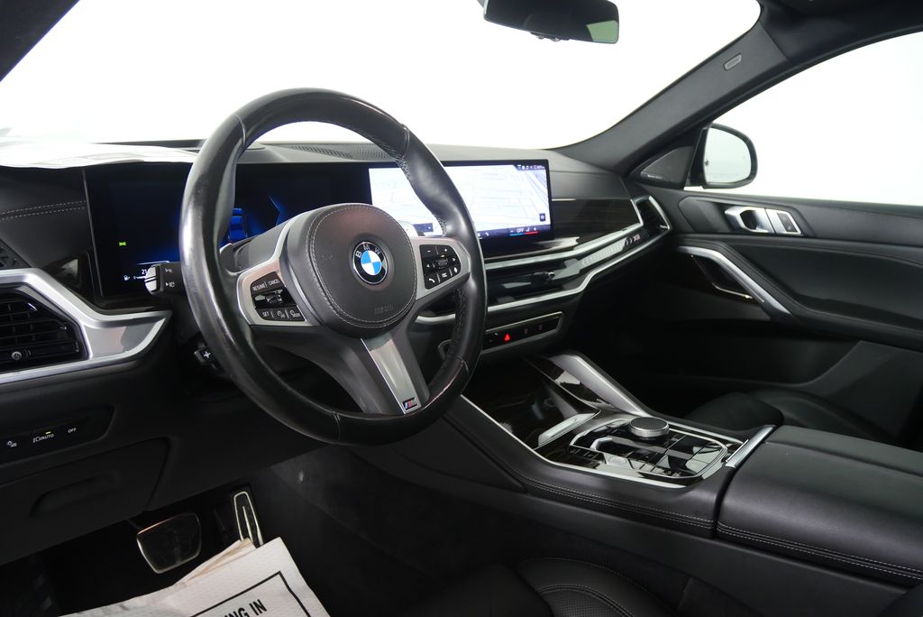 Thumbnail: 2025 BMW X6 - 13