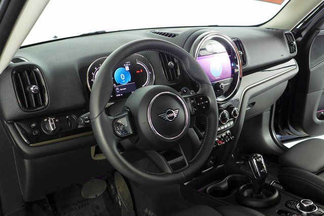 2024 MINI Cooper S Countryman Signature 28