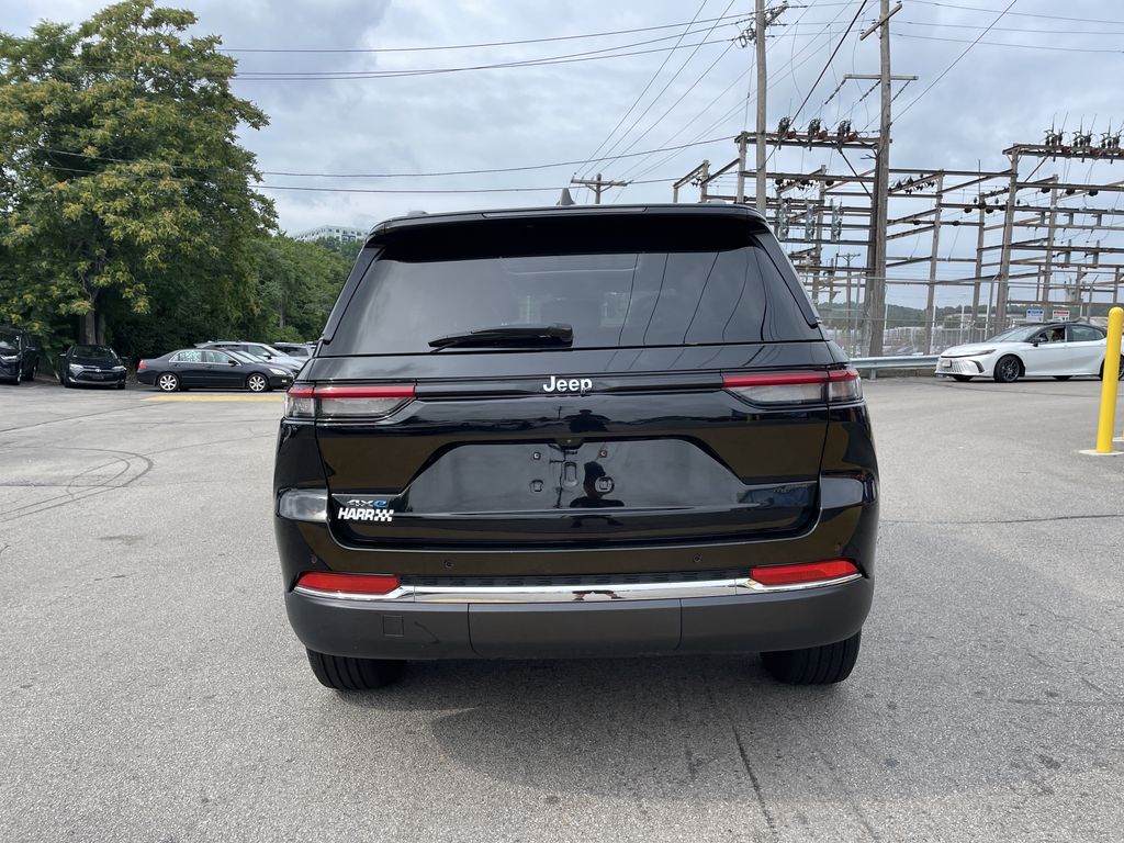 Used 2024 Jeep Grand Cherokee SUV