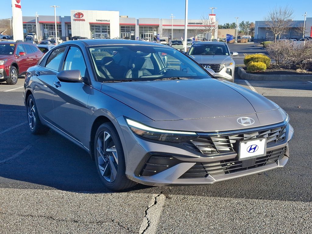 Thumbnail: 2025 Hyundai Elantra - 2