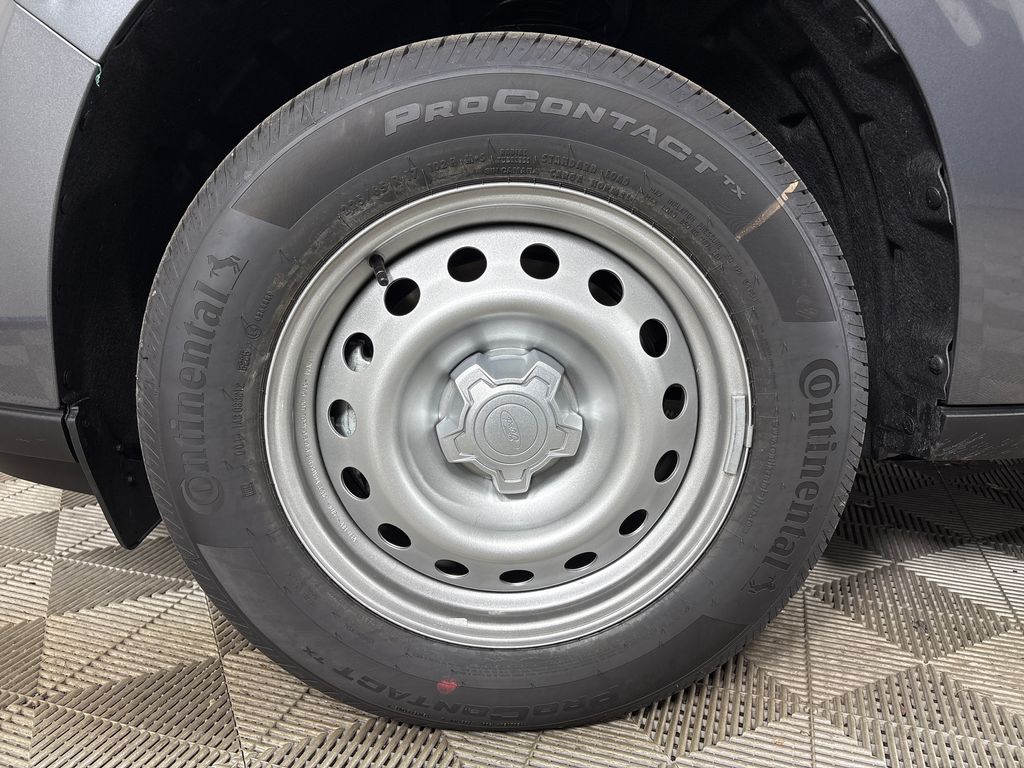 New 2026 Gray Ford XL image 11