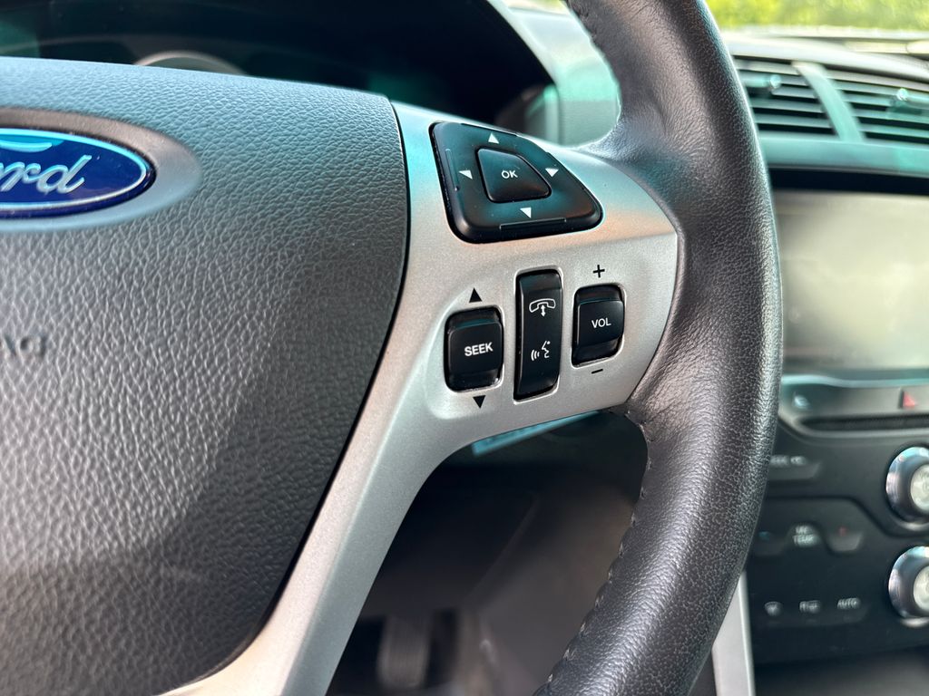 Used 2015 White Ford XLT image 15