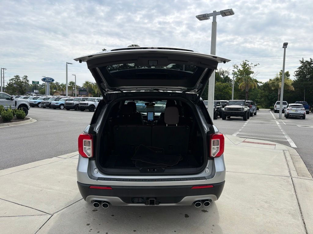 2022 Ford Explorer Platinum