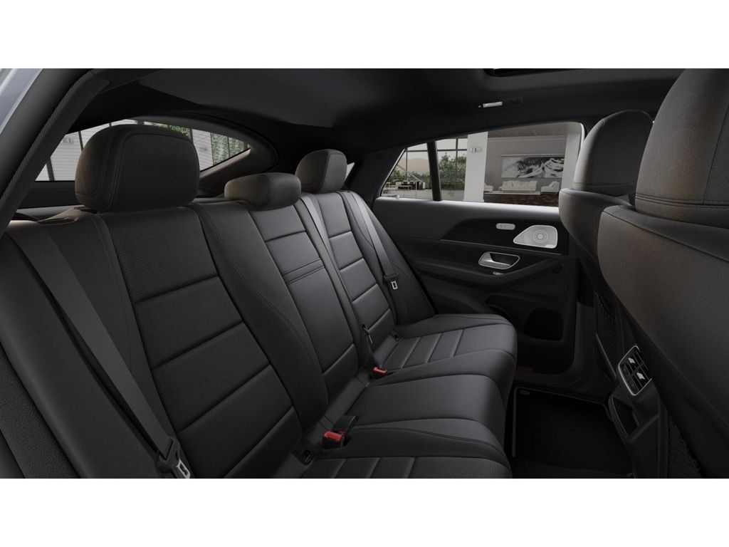 Thumbnail: 2026 Mercedes-Benz GLE - 5