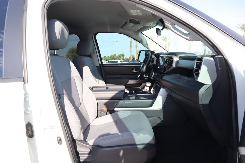 Thumbnail: 2024 Toyota Tundra - 19