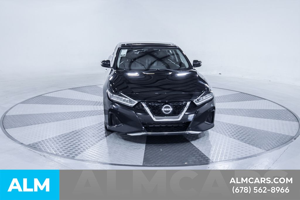 Used 2023 Black Nissan 3.5 SL image 15